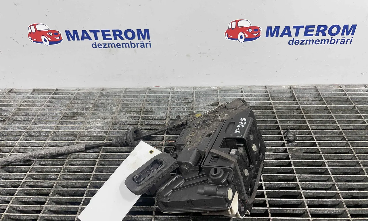 INCUIETOARE USA SPATE STANGA VOLKSWAGEN GOLF VII 2012-2021