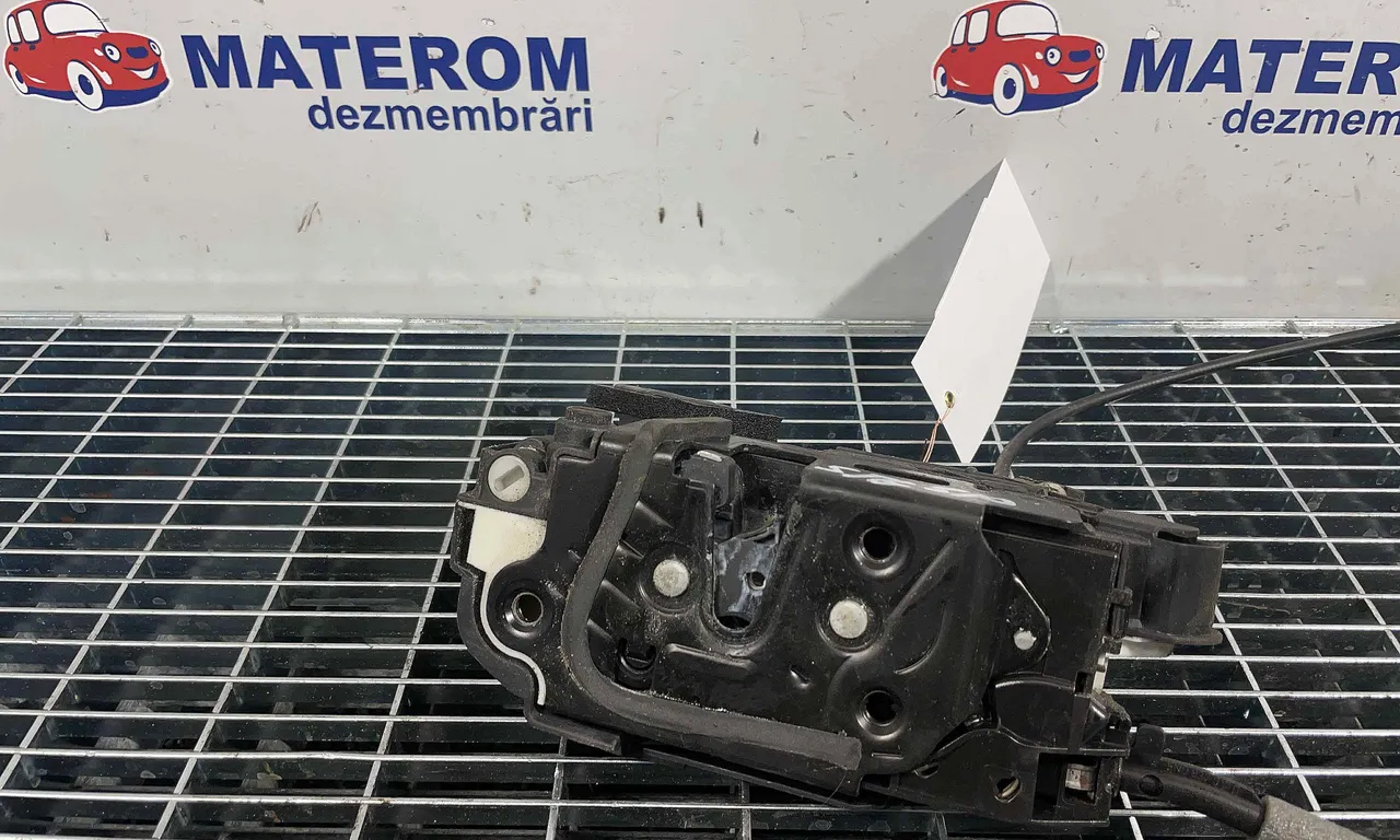 INCUIETOARE USA SPATE STANGA VOLKSWAGEN GOLF VII 2012-2021