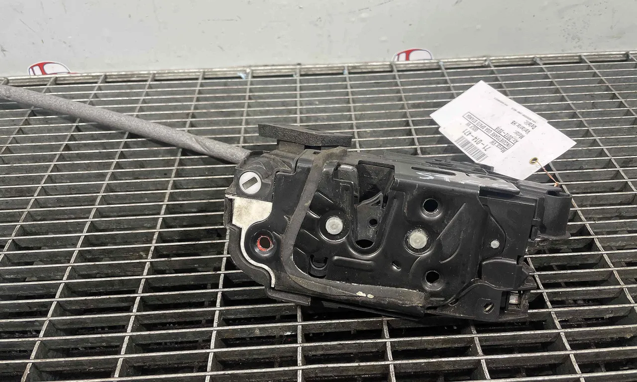 INCUIETOARE USA SPATE STANGA VOLKSWAGEN GOLF VII 2012-2021
