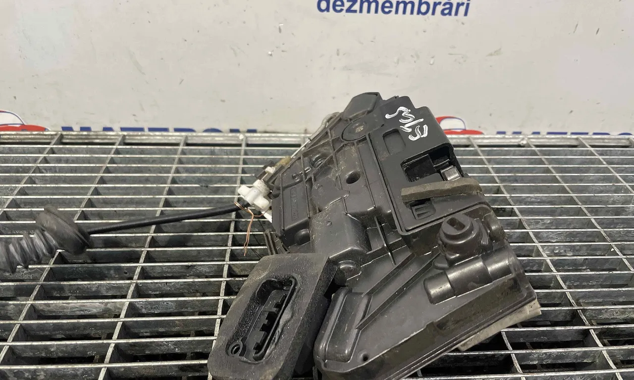 INCUIETOARE USA SPATE STANGA VOLKSWAGEN GOLF VII 2012-2021