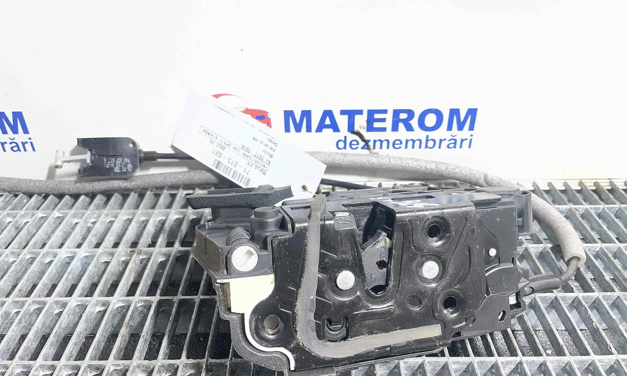 INCUIETOARE USA SPATE STANGA VOLKSWAGEN GOLF VII 2012-2021