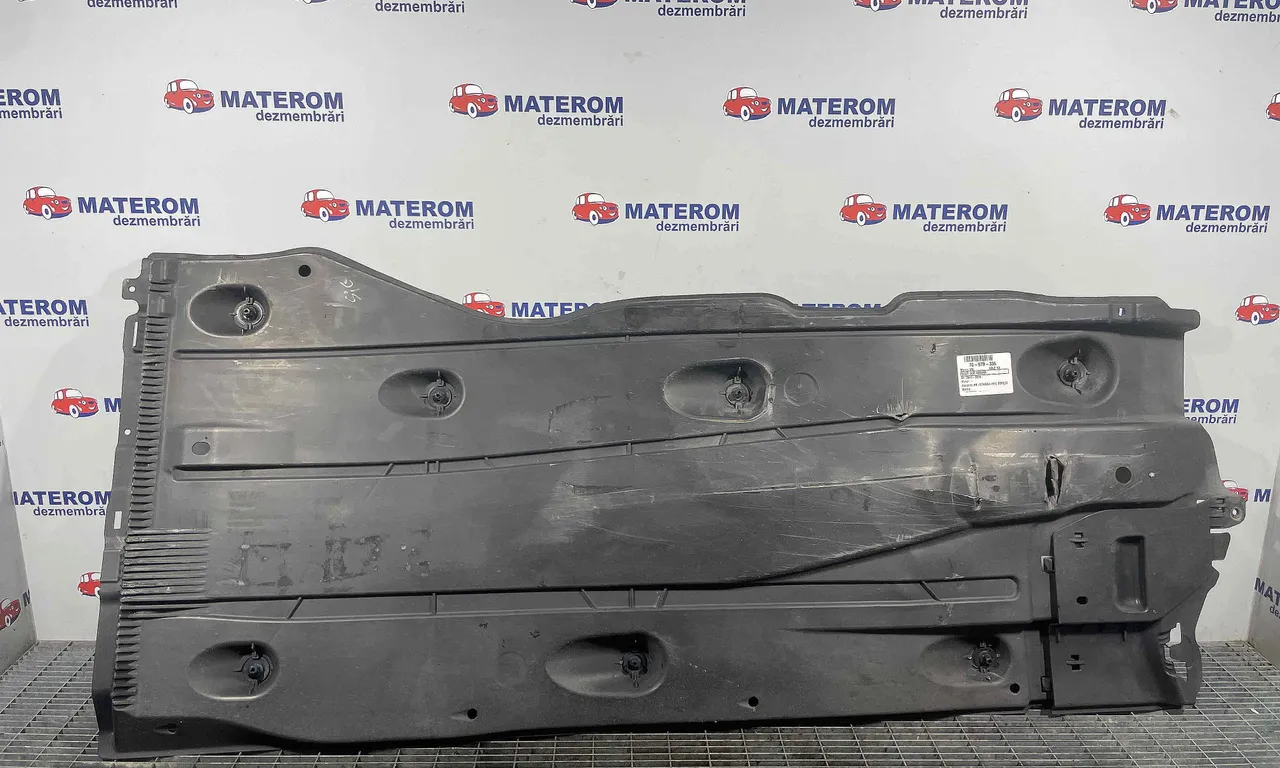 SCUT SUB MASINA VOLKSWAGEN GOLF VII 2012-2021
