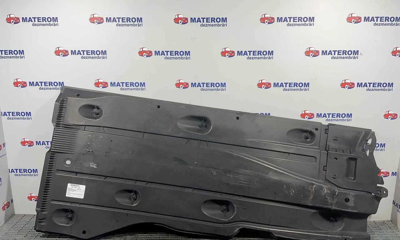 SCUT SUB MASINA VOLKSWAGEN GOLF VII 2012-2021