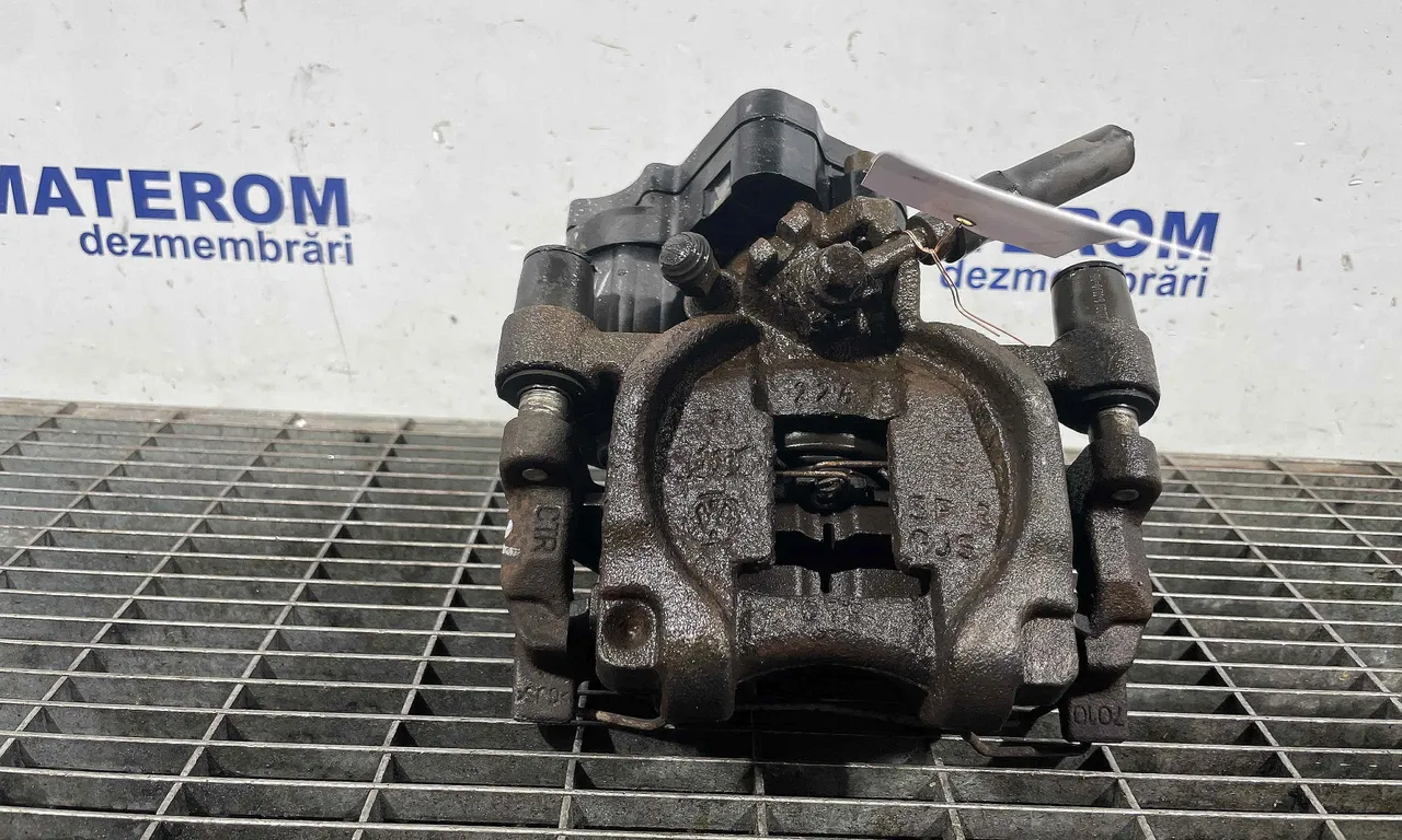 ETRIER SPATE DREAPTA VOLKSWAGEN GOLF VII 2012-2021