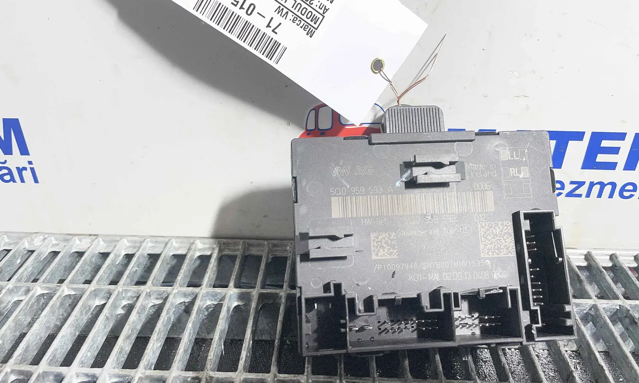 MODUL USA/STANGA FATA VOLKSWAGEN GOLF VII 2012-2021