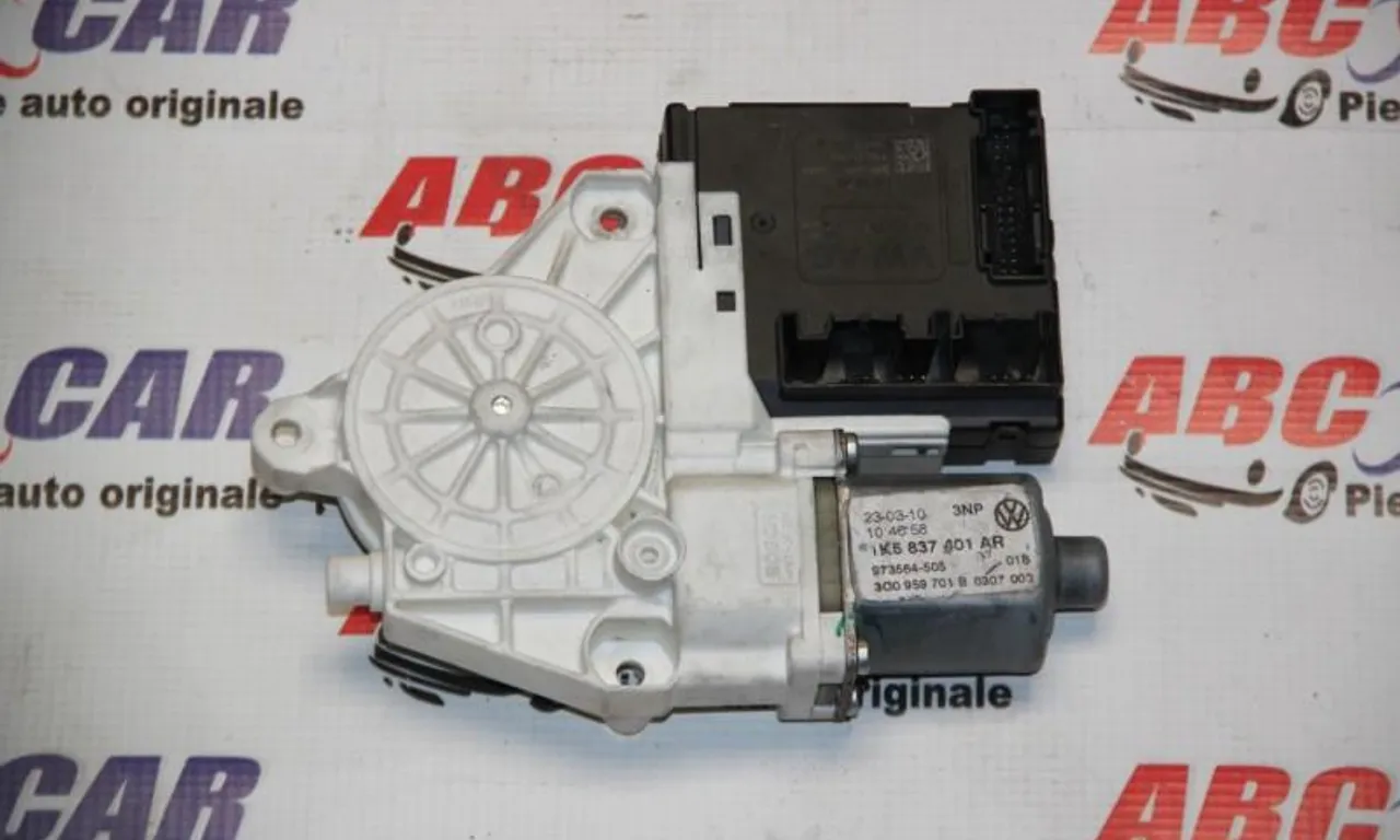 Motoras macara stanga fata VOLKSWAGEN JETTA V 2004-2013