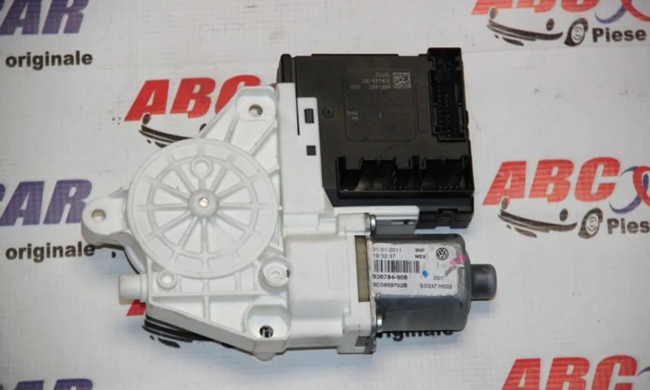 Motoras macara usa dreapta fata VOLKSWAGEN JETTA V 2004-2013