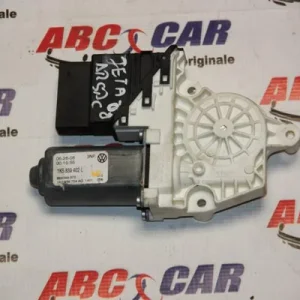 Motoras macara usa dreapta spate