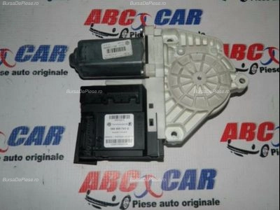 Motoras macara usa stanga fata