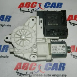 Motoras macara usa stanga fata