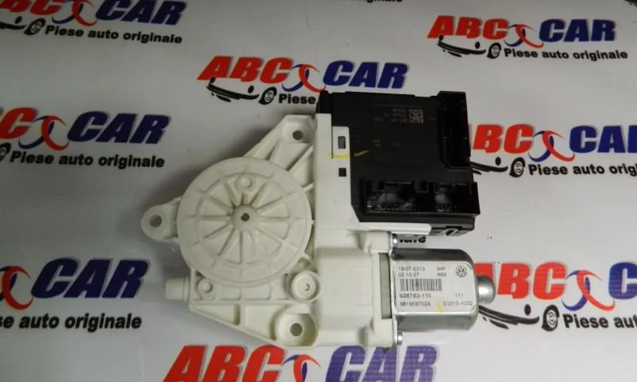 Motoras macara usa dreapta fata VOLKSWAGEN JETTA VI 2008-2019
