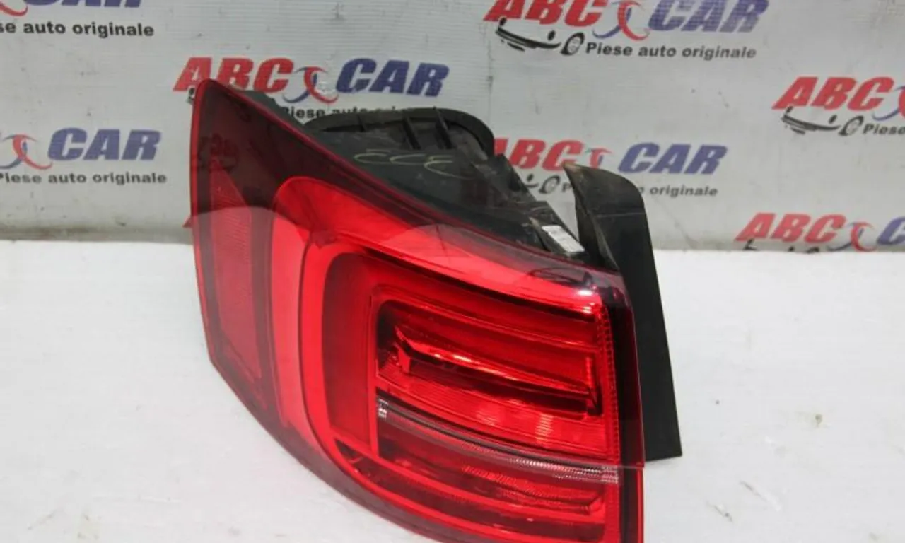 Stop stanga LED caroserie VOLKSWAGEN JETTA VI 2008-2019