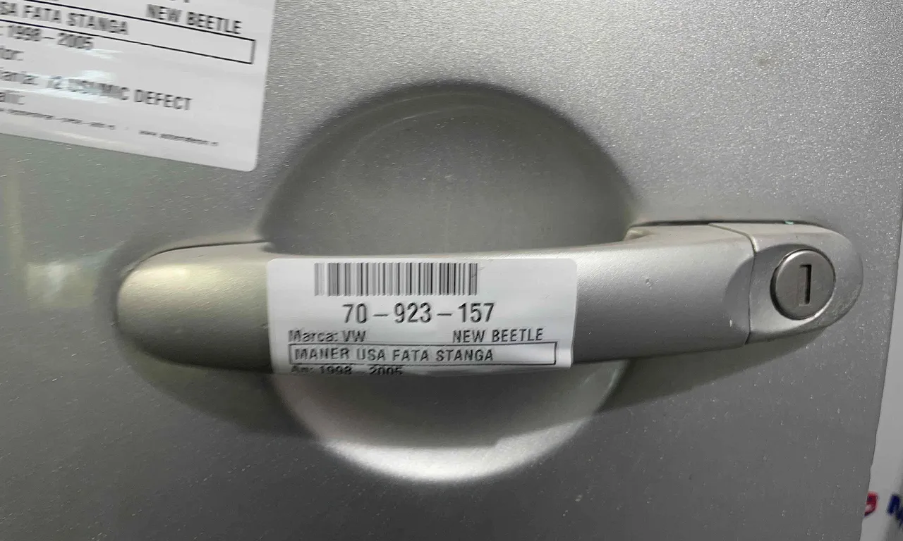 MANER USA FATA STANGA VOLKSWAGEN NEW BEETLE 1998-2012