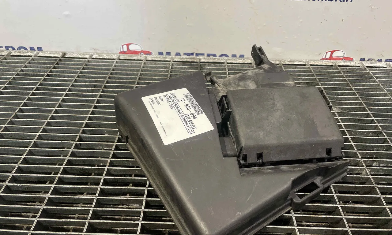 TABLOU SIGURANTE ACUMULATOR VOLKSWAGEN NEW BEETLE 1998-2012