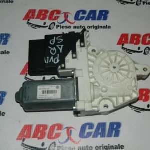 Motoras macara usa dreapta spate