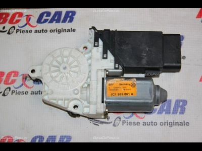 Motoras macara usa stanga fata