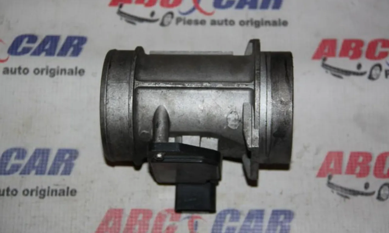 Debitmetru aer VOLKSWAGEN PASSAT B5 1996-2001