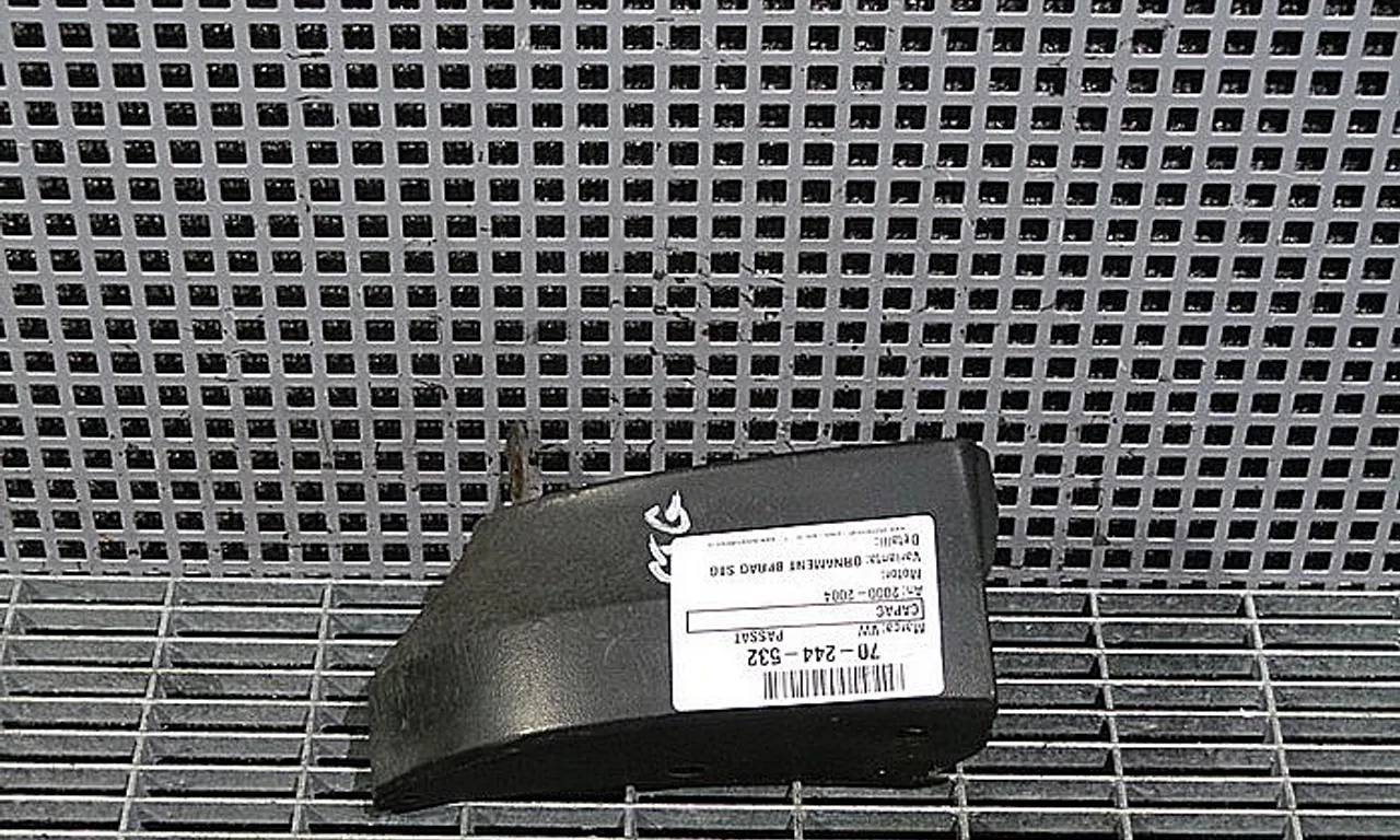 CAPAC VOLKSWAGEN PASSAT B5.5 2000-2005