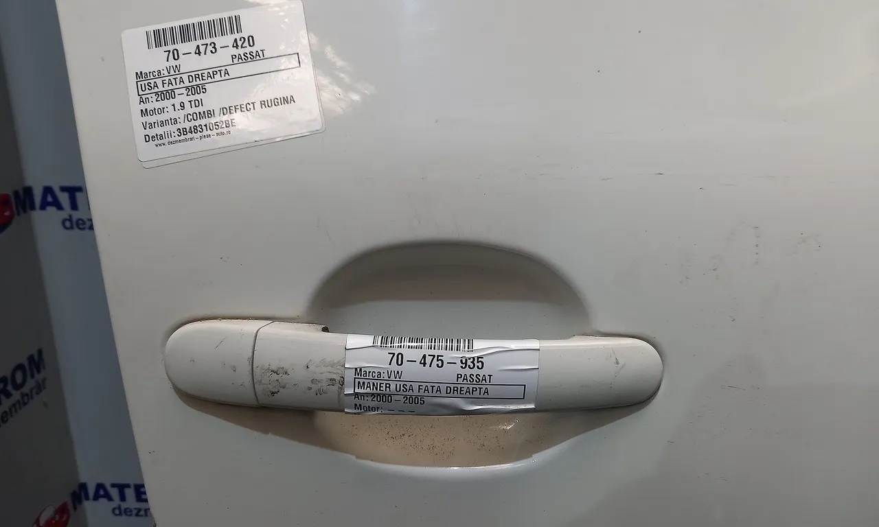 MANER USA FATA DREAPTA VOLKSWAGEN PASSAT B5.5 2000-2005
