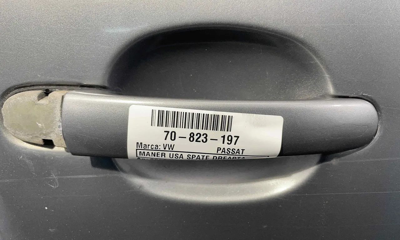 MANER USA SPATE DREAPTA VOLKSWAGEN PASSAT B5.5 2000-2005