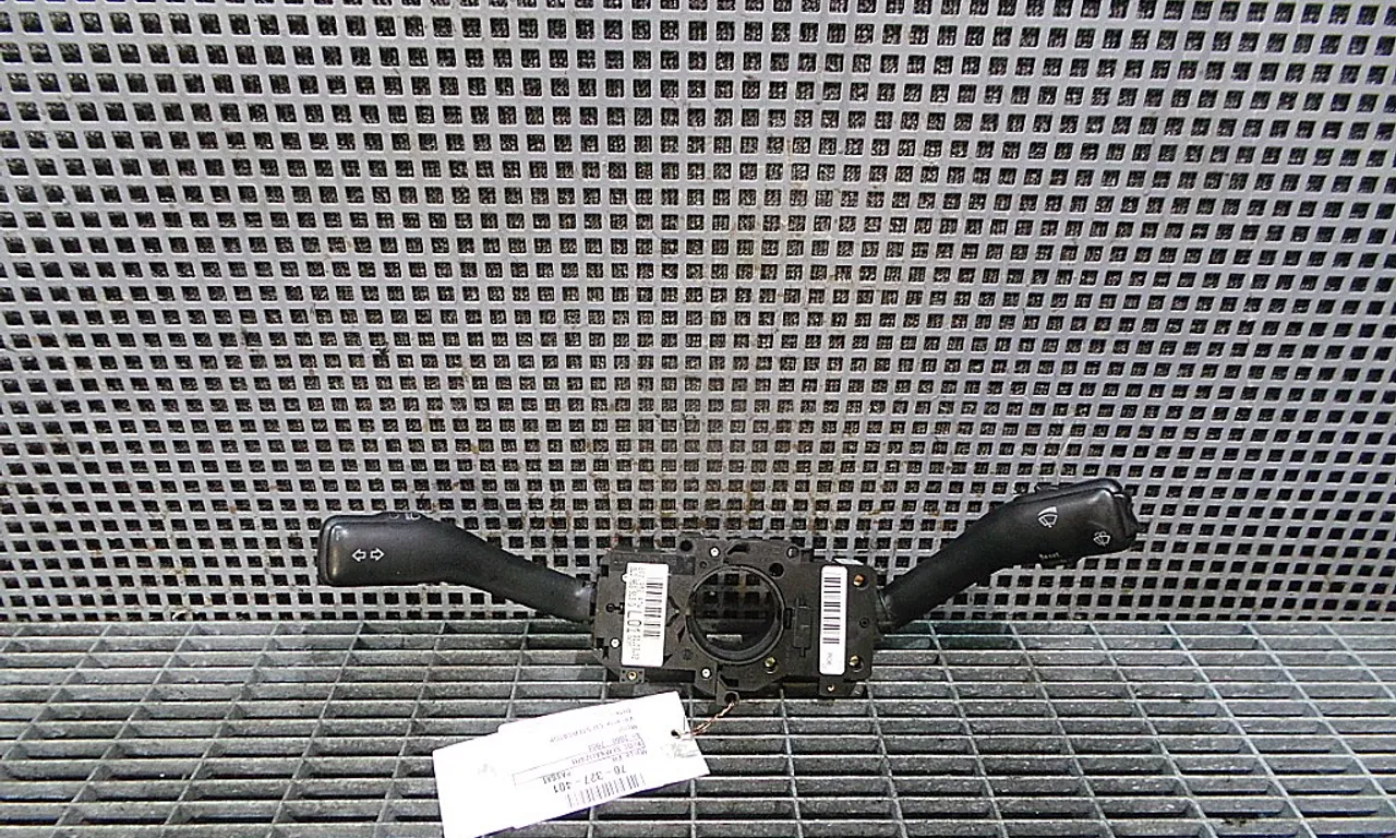BLOC SEMNALIZARE VOLKSWAGEN PASSAT B5.5 2000-2005