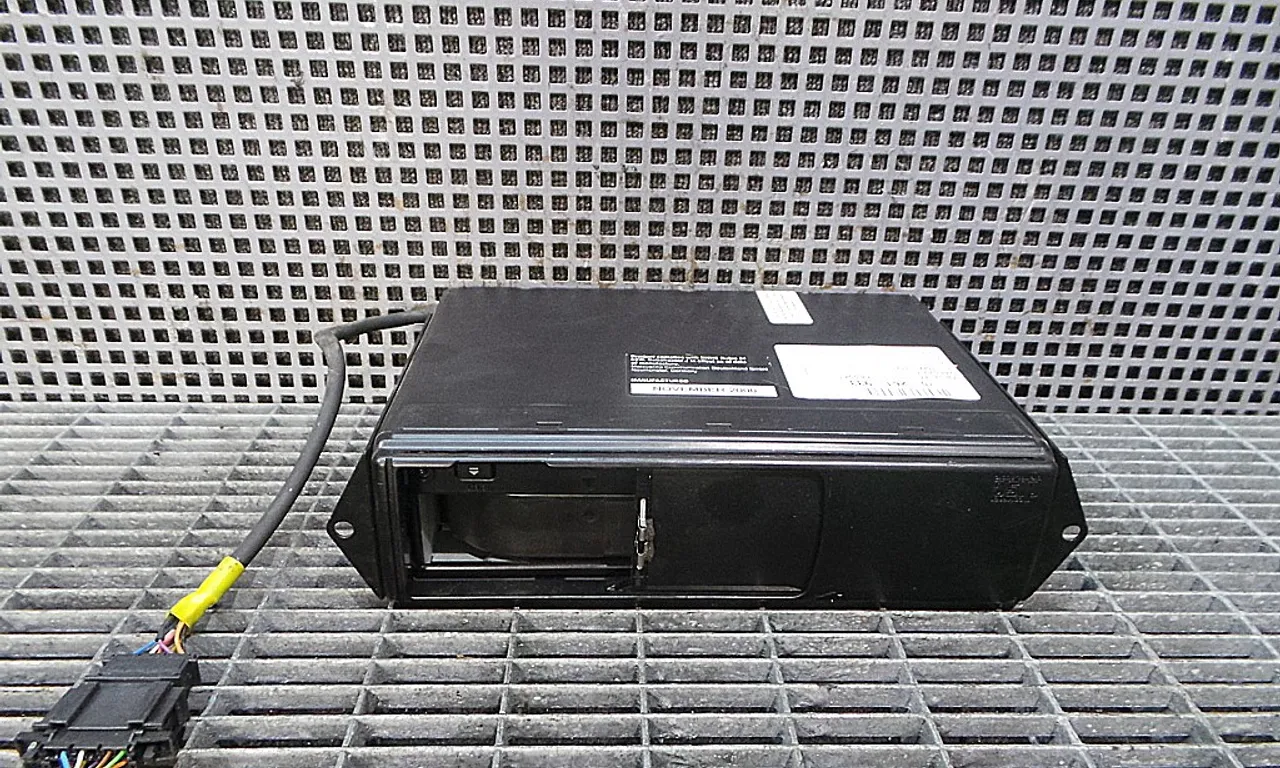 MAGAZIE CD VOLKSWAGEN PASSAT B5.5 2000-2005