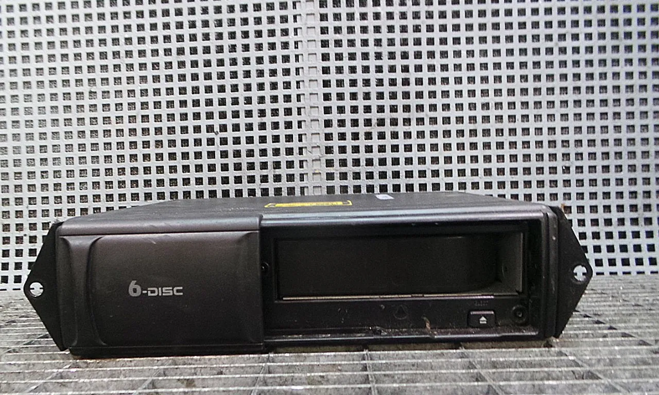 MAGAZIE CD VOLKSWAGEN PASSAT B5.5 2000-2005