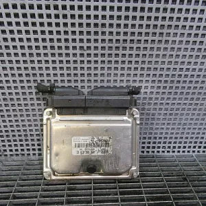 CALCULATOR MOTOR VOLKSWAGEN PASSAT B5.5 Variant 1.9 2000-2005 oe-038906019KE, vedere frontata