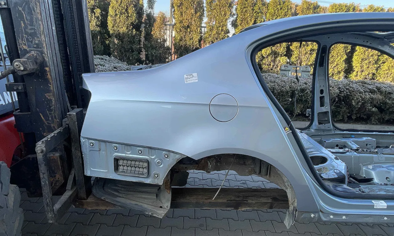 ARIPA SPATE DREAPTA VOLKSWAGEN PASSAT B6 2005-2011