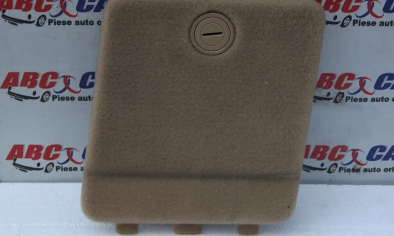 Capac ornamental portbagaj VOLKSWAGEN PASSAT B6 2005-2011