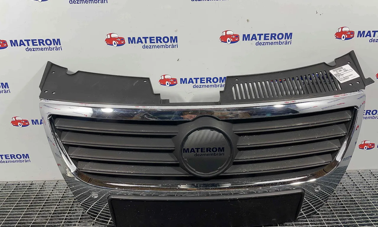 GRILA FATA VOLKSWAGEN PASSAT B6 2005-2011