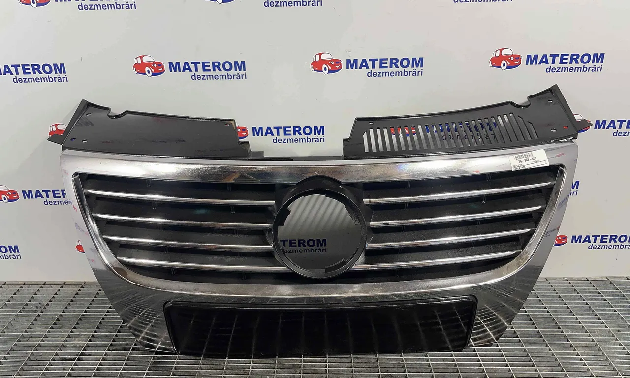 GRILA FATA VOLKSWAGEN PASSAT B6 2005-2011