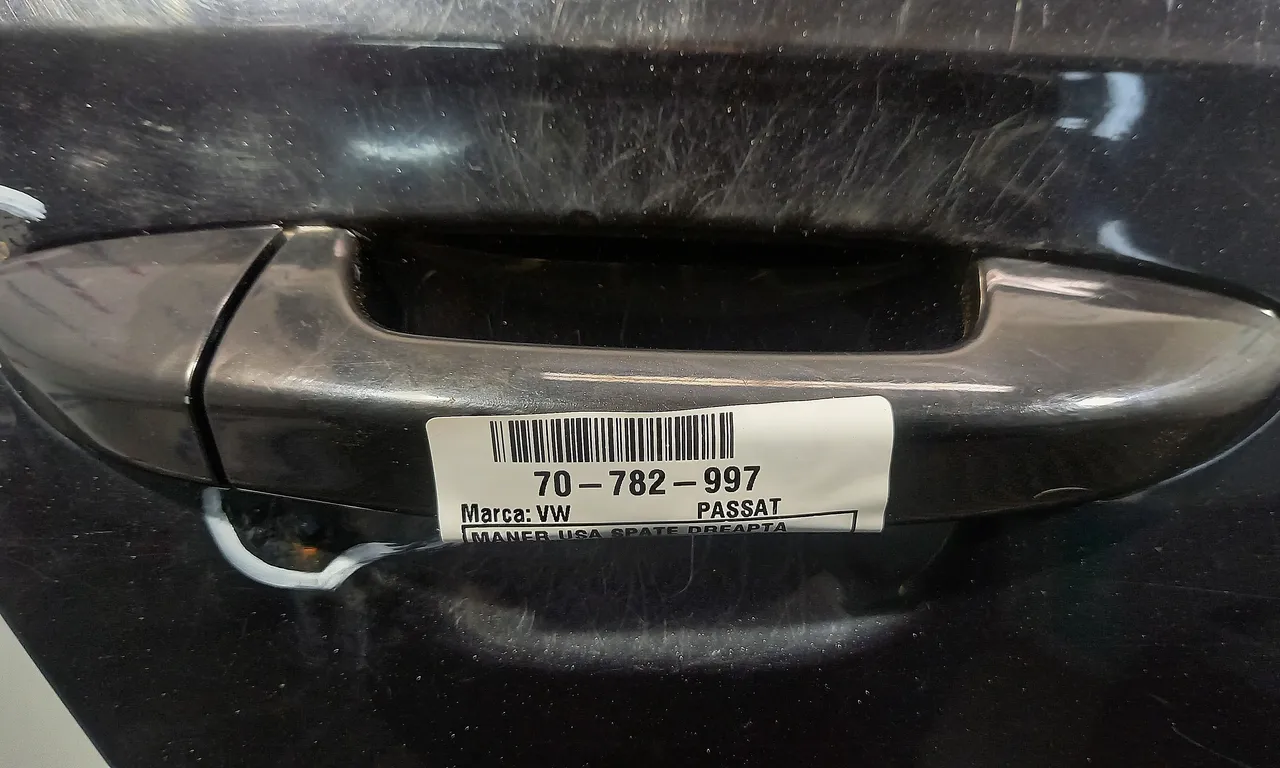 MANER USA SPATE DREAPTA VOLKSWAGEN PASSAT B6 2005-2011