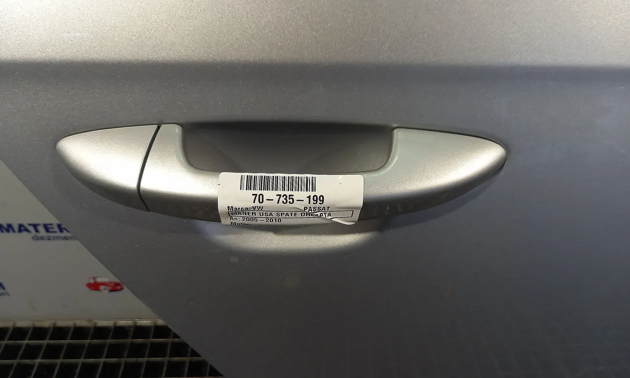 MANER USA SPATE DREAPTA VOLKSWAGEN PASSAT B6 2005-2011