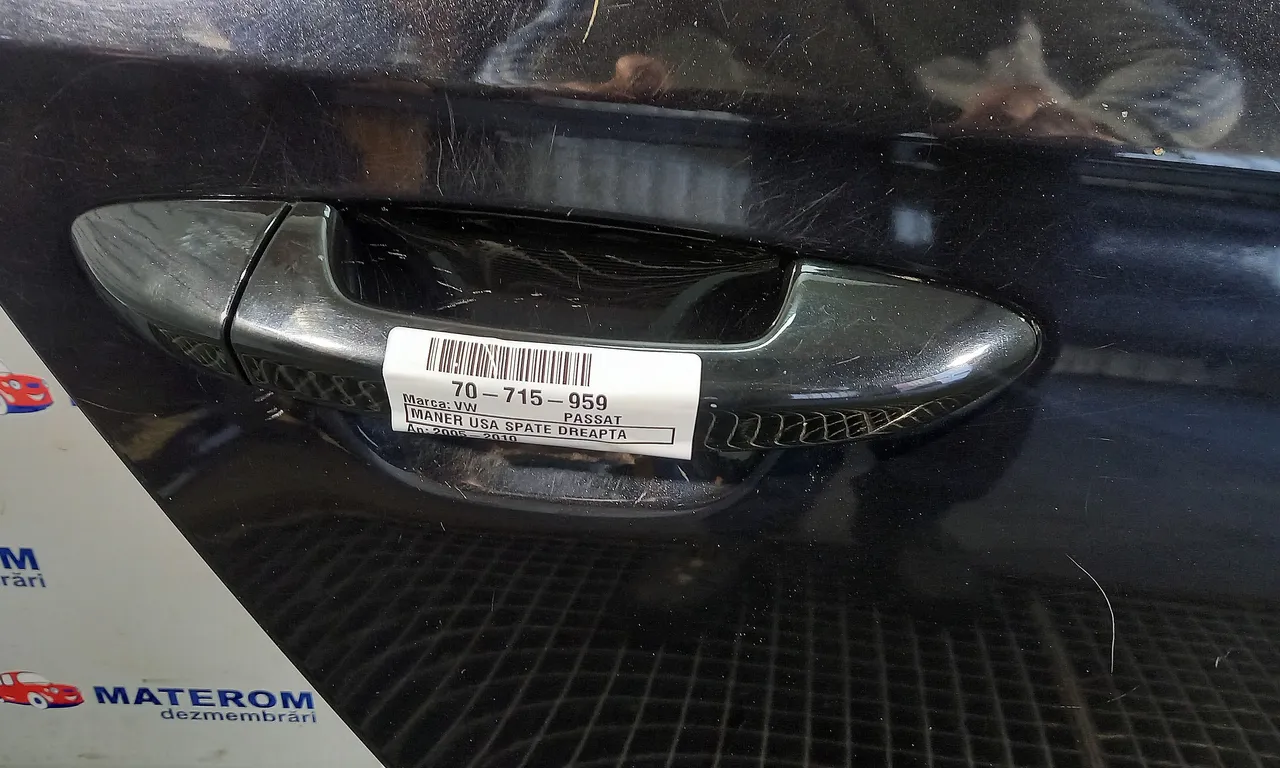MANER USA SPATE DREAPTA VOLKSWAGEN PASSAT B6 2005-2011