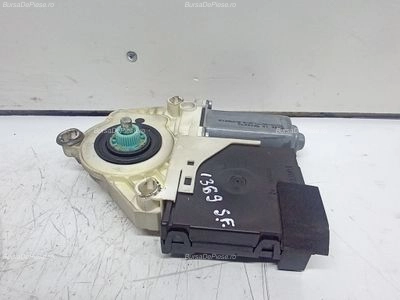 Motoras geam stanga fata