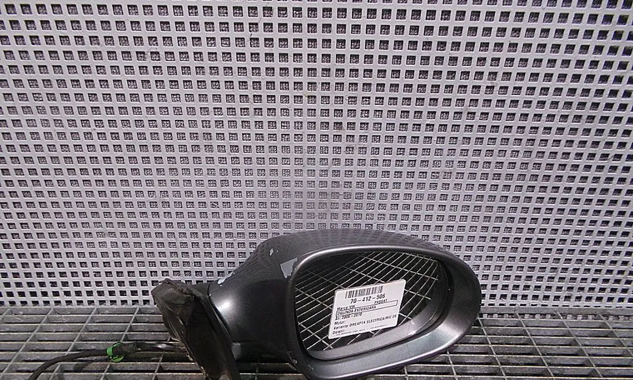 OGLINDA EXTERIOARA DREAPTA VOLKSWAGEN PASSAT B6 2005-2011