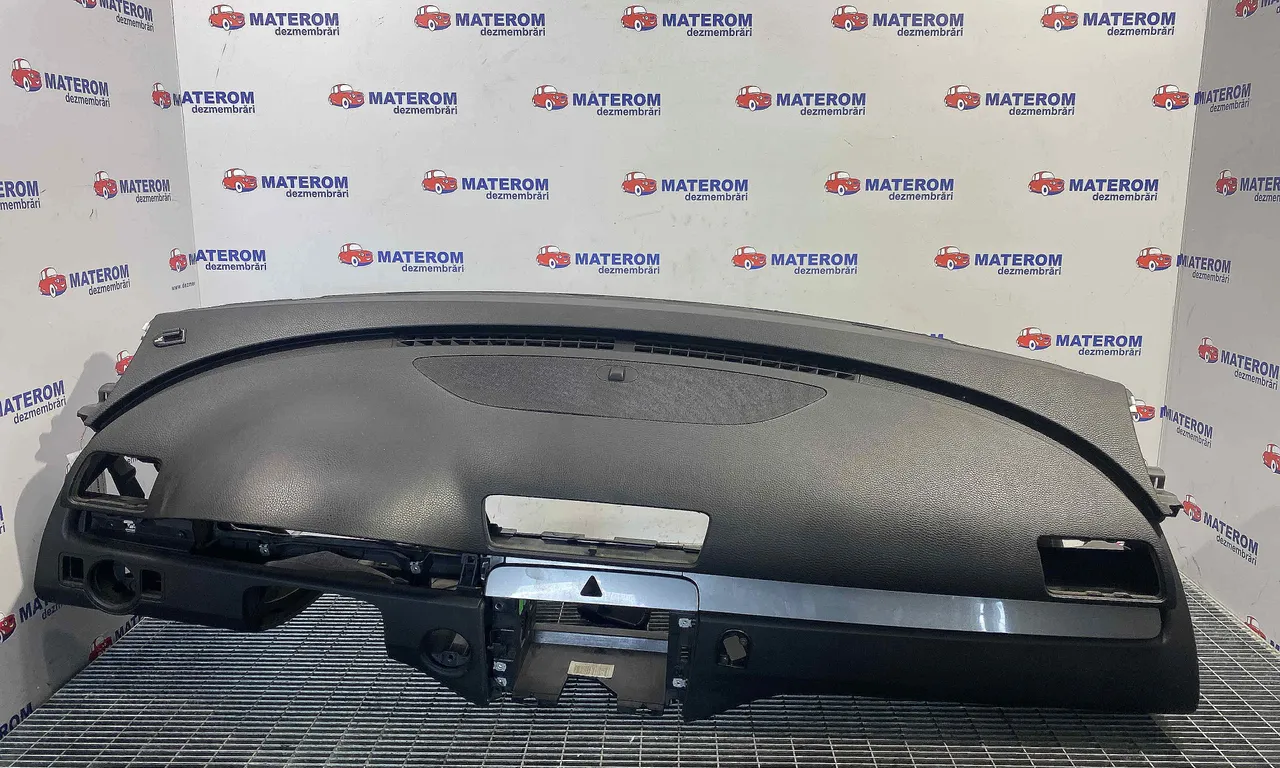 PLANSEU BORD VOLKSWAGEN PASSAT B6 2005-2011