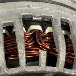 ALTERNATOR VOLKSWAGEN PASSAT B6 2.0 TDI 2005-2011, vedere laterala