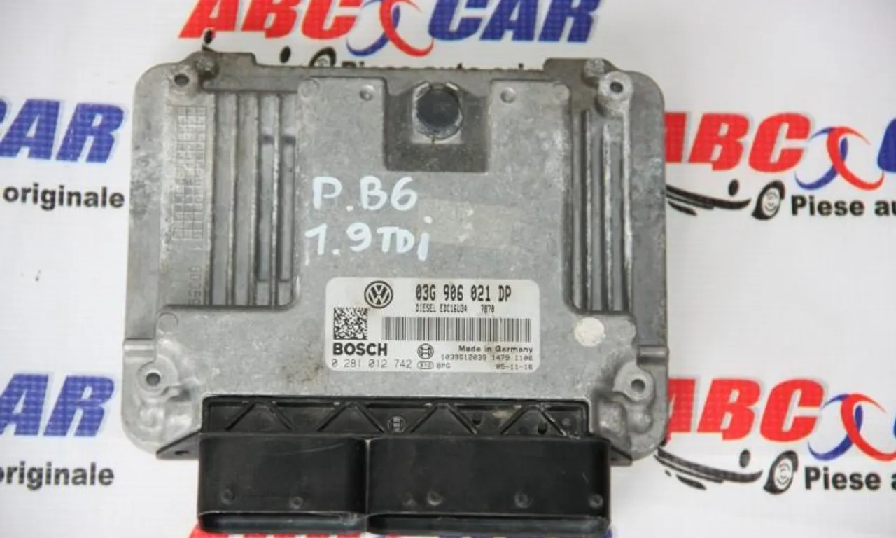 Calculator motor VOLKSWAGEN PASSAT B6 2005-2011