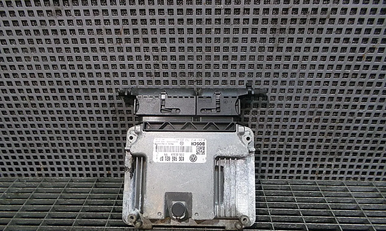 CALCULATOR MOTOR VOLKSWAGEN PASSAT B6 2005-2011