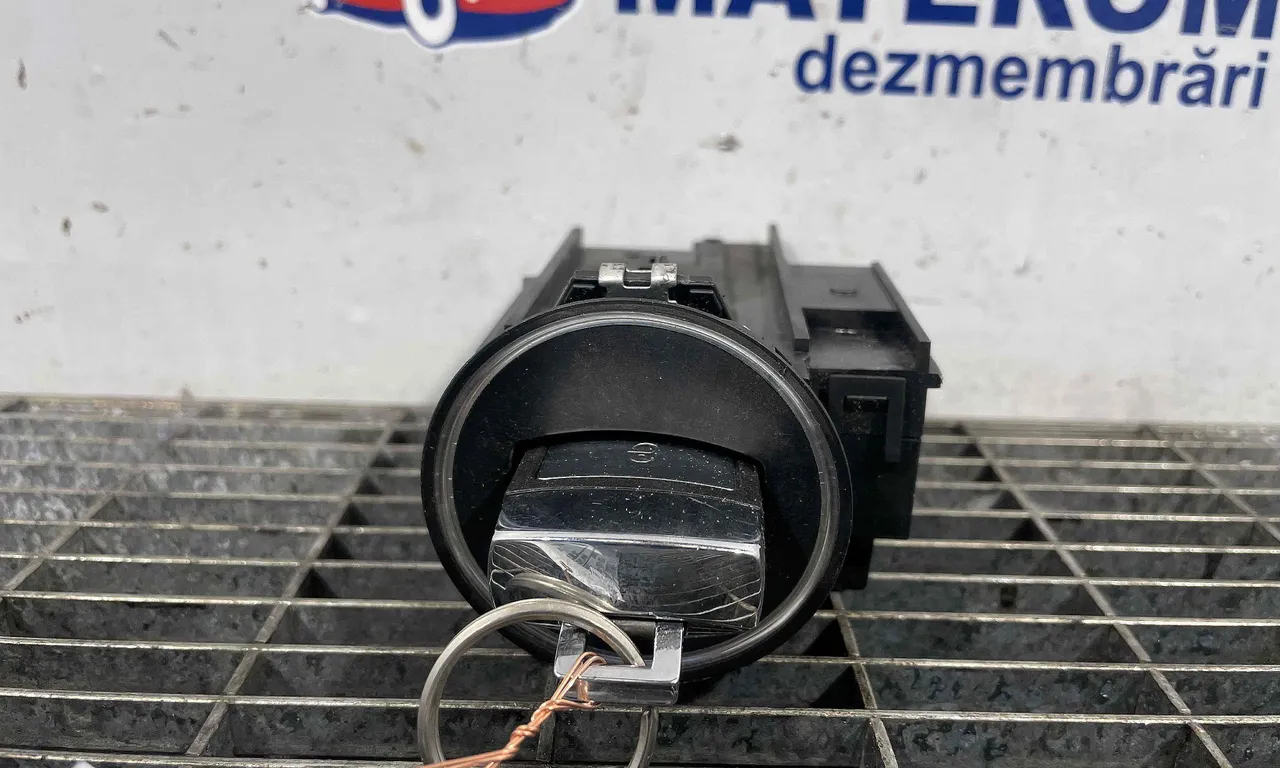 CONTACT PORNIRE VOLKSWAGEN PASSAT B6 2005-2011
