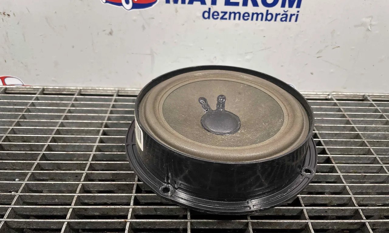 DIFUZOR AUDIO VOLKSWAGEN PASSAT B6 2005-2011