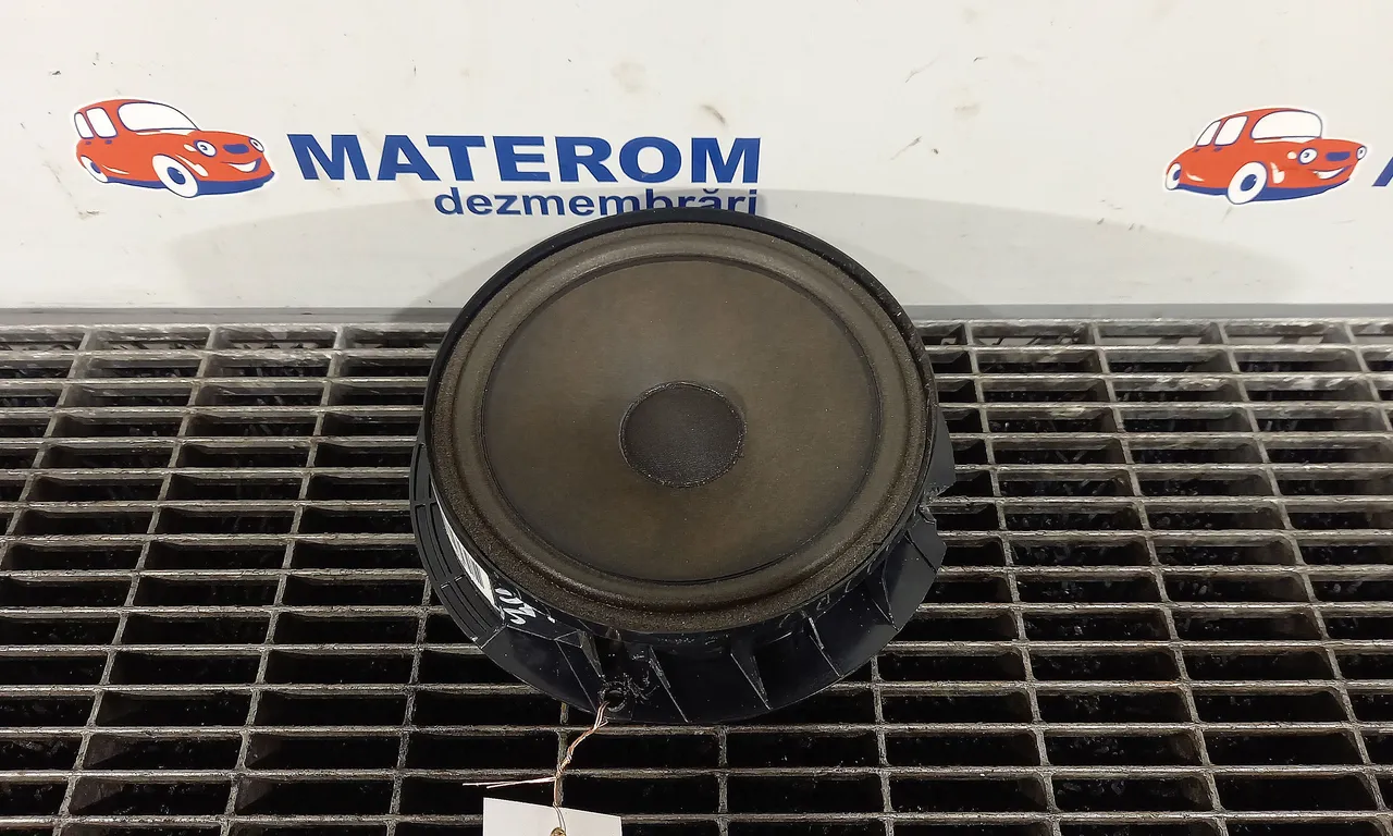 DIFUZOR AUDIO VOLKSWAGEN PASSAT B6 2005-2011