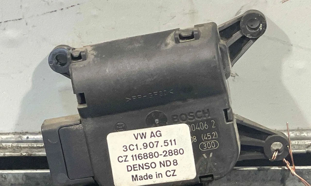 MOTORAS CLAPETA INCALZIRE VOLKSWAGEN PASSAT B6 2005-2011