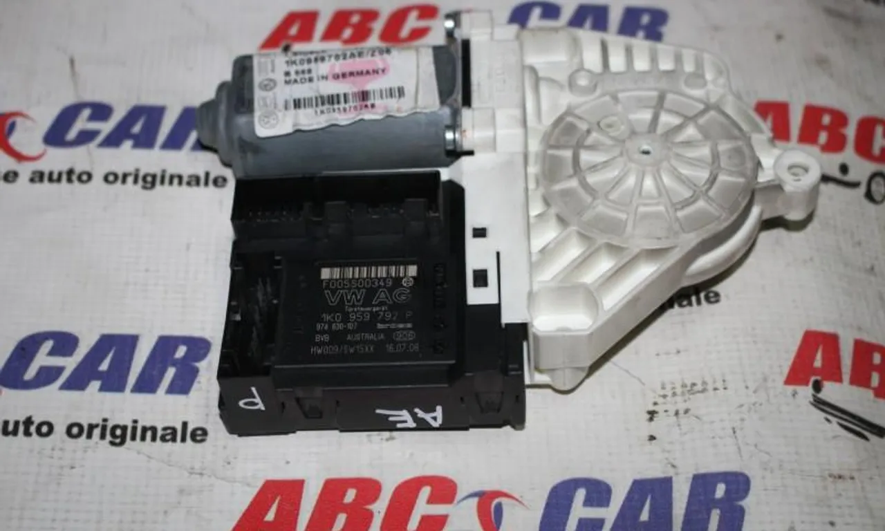 Motoras geam dreapta fata VOLKSWAGEN PASSAT B6 2005-2011