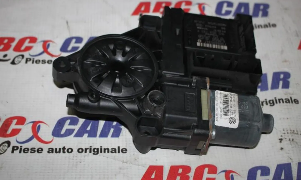 Motoras geam stanga fata VOLKSWAGEN PASSAT B6 2005-2011