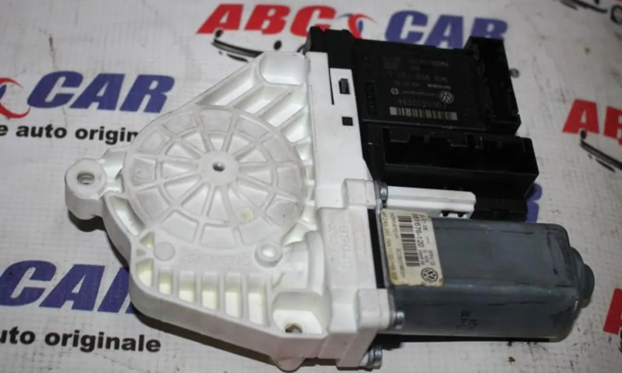 Motoras geam stanga fata VOLKSWAGEN PASSAT B6 2005-2011