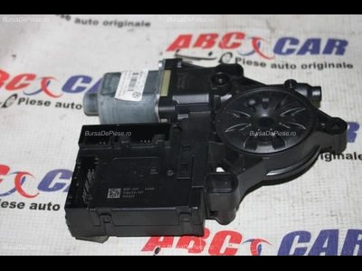 Motoras macara usa dreapta fata