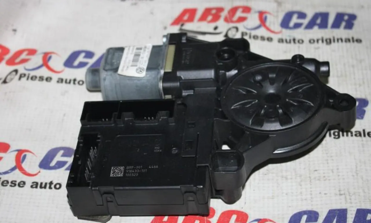 Motoras macara usa dreapta fata VOLKSWAGEN PASSAT B6 2005-2011